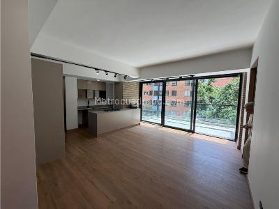 Apartamento de 1 alcoba en venta en El Poblado, Medellín, 74 m² · foto 11 de 20