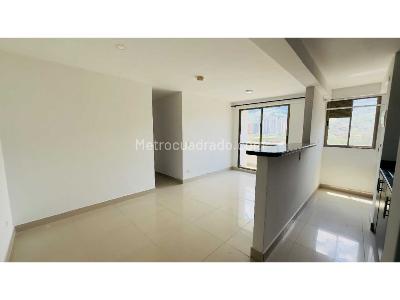 Apartamento de 3 alcobas en venta en Niquia, Medellín, 56 m² · foto 2 de 16