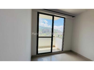 Apartamento de 3 alcobas en venta en Niquia, Medellín, 56 m² · foto 3 de 16