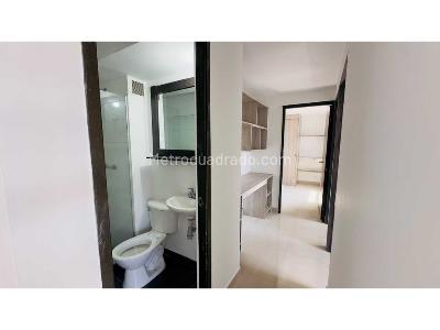 Apartamento de 3 alcobas en venta en Niquia, Medellín, 56 m² · foto 10 de 16