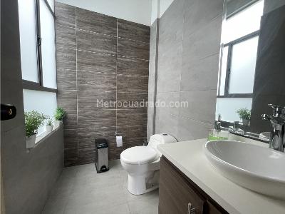 Casa de 5 alcobas en venta en Bello, Bello · foto 12 de 20