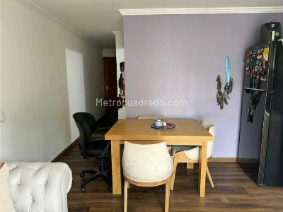 Apartaestudio en venta en La Floresta, Medellín, 35 m² · foto 3 de 5