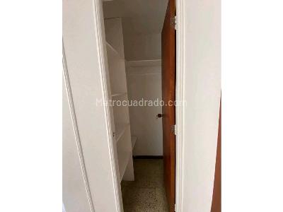 Apartamento en venta en Laureles, Medellín · foto 14 de 20