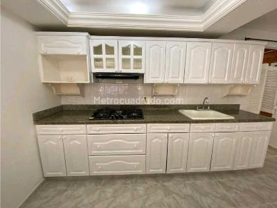 Apartamento en venta en Laureles, Medellín · foto 4 de 20