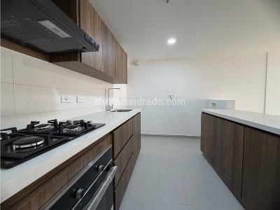 Apartamento en venta en Loma Del Indio, Medellín · foto 2 de 14
