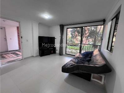 Apartamento de 2 alcobas en venta en Laureles, Medellín, 47 m² · foto 4 de 20