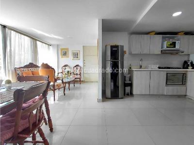 Apartamento en venta en San German, Medellín · foto 2 de 11