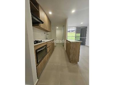 Apartamento de 3 alcobas en venta en Envigado, Envigado, 61 m² · foto 2 de 15