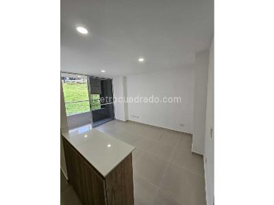 Apartamento de 3 alcobas en venta en Envigado, Envigado, 61 m² · foto 4 de 15