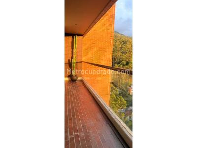 Apartamento de 3 alcobas en venta en El Poblado, Medellín, 189 m² · foto 6 de 7