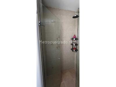 Apartamento de 3 alcobas en venta en El Poblado, Medellín, 189 m² · foto 7 de 7
