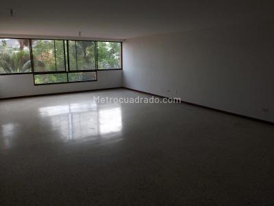 Apartamento de 3 alcobas en venta en Bellavista, Cali, 140 m² · foto 5 de 20