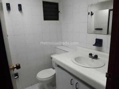 Apartamento de 3 alcobas en venta en Bellavista, Cali, 140 m² · foto 15 de 20