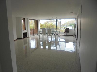 Apartamento de 2 alcobas en venta en Bellavista, Cali, 120 m² · foto 3 de 20