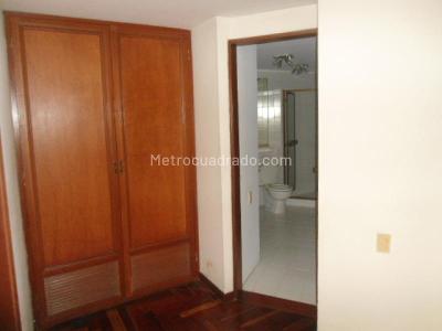 Apartamento de 2 alcobas en venta en Bellavista, Cali, 120 m² · foto 16 de 20