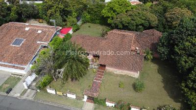 Casa de 4 alcobas en venta en Ciudad Jardin, Cali, 470 m² · foto 2 de 20