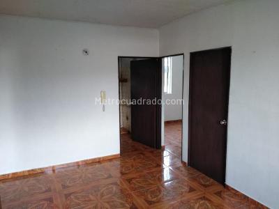 Apartamento de 3 alcobas en venta en Primero De Mayo, Cali, 50 m² · foto 2 de 19