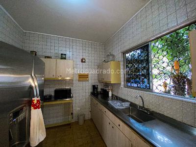 Casa de 4 alcobas en venta en Miraflores, Cali, 400 m² · foto 11 de 20