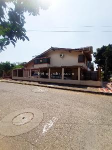 Casa de 4 alcobas en venta en La Flora, Cali, 260 m² · foto 2 de 18