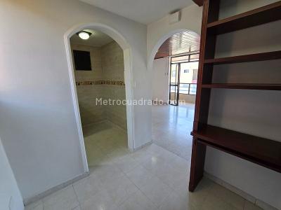 Apartamento de 3 alcobas en venta en El Dorado, Cali, 80 m² · foto 7 de 20