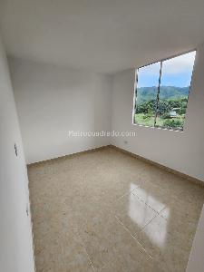 Apartamento de 3 alcobas en venta en Santa Helena, Girardot, 56 m² · foto 5 de 20