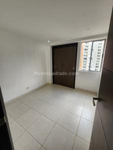 Apartamento de 3 alcobas en arriendo en San Jose, Sabaneta, 90 m² · foto 13 de 20