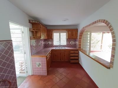 Casa en Arriendo, Las Lomitas, Sabaneta en Las Lomitas