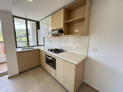 Apartamento de 2 alcobas en arriendo en Pan De Azucar, Sabaneta, 76 m² · foto 2 de 16
