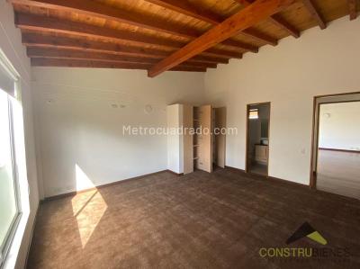 Casa de 5 alcobas en venta en Rionegro, Rionegro, 1550 m² · foto 6 de 20