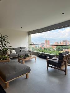 Apartamento en venta en Los Balsos, Medellín · foto 3 de 17
