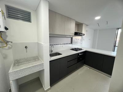 Apartamento en venta en Suramerica, Itagüí · foto 3 de 11