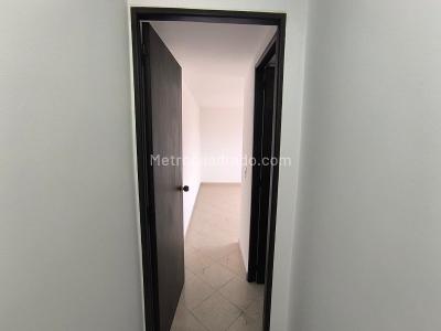 Apartamento en venta en El Portal, Envigado · foto 14 de 17