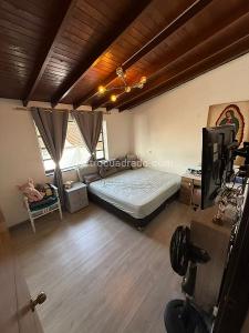 Casa de 4 alcobas en venta en El Escobero, Envigado, 240 m² · foto 11 de 19