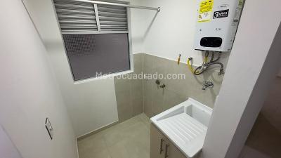 Apartamento de 2 alcobas en venta en Holanda, Sabaneta, 53 m² · foto 8 de 12