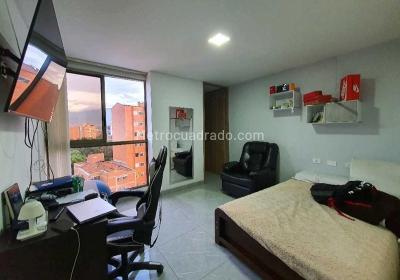 Apartamento en venta en La Floresta, Medellín · foto 10 de 20
