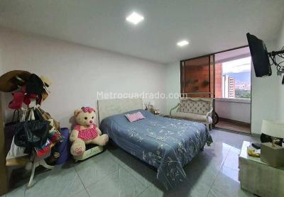 Apartamento en venta en La Floresta, Medellín · foto 11 de 20
