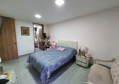 Apartamento en venta en La Floresta, Medellín · foto 12 de 20
