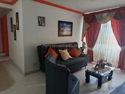 Apartamento en venta en Boston, Medellín · foto 2 de 12