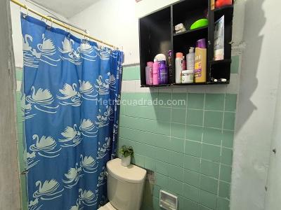Casa de 5 alcobas en venta en Las Acacias, Itagüí, 222 m² · foto 10 de 18