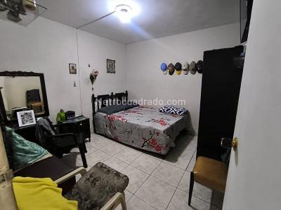 Casa de 5 alcobas en venta en Las Acacias, Itagüí, 222 m² · foto 15 de 18