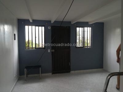 Casa de 3 alcobas en venta en San Antonio De Prado, Medellín, 75 m² · foto 4 de 10