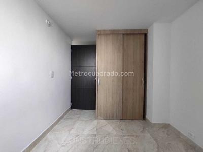 Apartamento de 3 alcobas en venta en Maria Auxiliadora, Sabaneta, 60 m² · foto 12 de 17