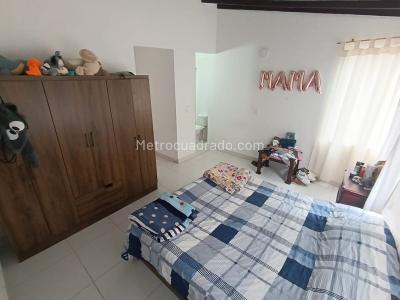 Casa de 5 alcobas en venta en La Florida, Sabaneta, 100 m² · foto 12 de 20