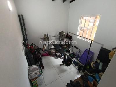 Casa de 5 alcobas en venta en La Florida, Sabaneta, 100 m² · foto 17 de 20