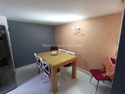 Casa de 5 alcobas en venta en La Florida, Sabaneta, 100 m² · foto 3 de 20