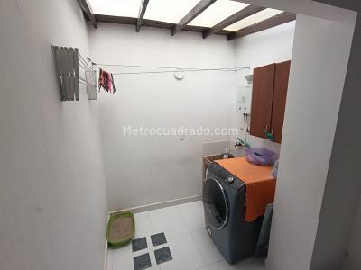 Casa de 5 alcobas en venta en La Florida, Sabaneta, 100 m² · foto 7 de 20