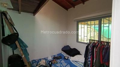 Casa de 3 alcobas en venta en La Florida, Sabaneta, 88 m² · foto 17 de 20
