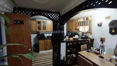 Casa de 3 alcobas en venta en La Florida, Sabaneta, 88 m² · foto 2 de 20