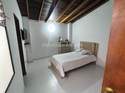 Apartamento de 3 alcobas en venta en Restrepo Naranjo, Sabaneta, 88 m² · foto 13 de 16
