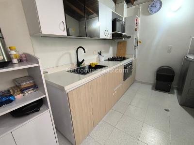 Apartamento de 3 alcobas en venta en Restrepo Naranjo, Sabaneta, 88 m² · foto 3 de 16